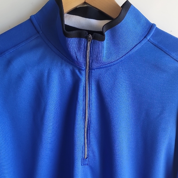 Nike Men's Performance Jacket in Blue and Black - Picture 2 of 11